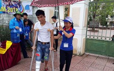 Nén đau, 2 thí sinh bị tai nạn giao thông cố gắng đi thi