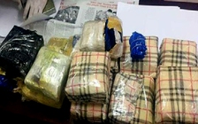 Bắt vụ vận chuyển gần 300 kg ma túy đá từ Lào về Việt Nam