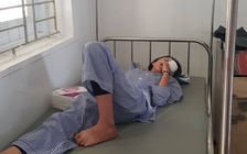 Bình thí nghiệm hóa học phát nổ, nữ sinh lớp 8 bị rách giác mạc