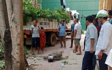 Rơi khỏi thùng xe cẩu tự hành khi đang cắt cành cây trên cao, 1 người chết