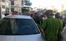 Chồng của người mẫu, diễn viên Phi Thanh Vân rút súng giữa đường