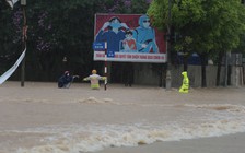 Mưa lớn giữa mùa hè là dấu hiệu sẽ có nhiều thiên tai bất thường