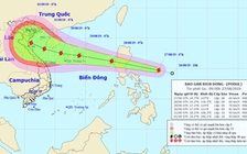 Bão Podul giật cấp 10 đang hướng vào Biển Đông