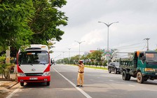 Cách ly xã hội: Căn cứ nào để lập các chốt kiểm soát ra vào TP.HCM?