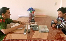 Thái 'mắt lồi' tàng trữ ma túy, kè kè 'hàng nóng' để phòng thân