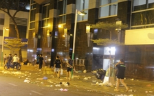 Đường phố lại 'ngập' rác sau đêm giao thừa: Nhiều người thiếu ý thức, làm lơ