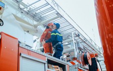 Bộ ảnh cưới cực chất của cặp đôi cùng là lính cứu hỏa