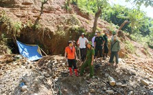 Công an, biên phòng 'mạnh ai nấy làm', vàng tặc ra sức luồn lách