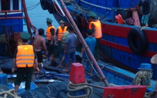 Biên phòng ứng cứu kịp thời 2 tàu cá gặp nạn trên biển