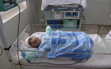 Để con mới sinh lại bệnh viện 'nhờ' nuôi, mẹ bỏ đi mất dạng