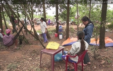 Bị bãi rác 'hành hạ' mấy ngày Tết, dân mắc võng cấm đường xe rác vào!