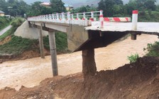 Cầu bị xói 'mỏng như bánh tráng' ở Quảng Trị bàn giao chưa được 1 năm