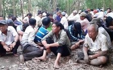 Cảnh sát nổ súng chỉ thiên, hơn 100 con bạc bỏ chạy tán loạn