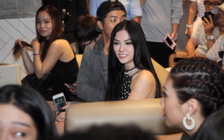 Thu Thủy 'trốn' chồng con đến chúc mừng Hamlet Trương