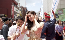 Á hậu Huyền My tự tin trả lời báo chí Nhật bằng tiếng Anh