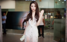 Hoa hậu Kỳ Duyên xuất hiện rạng rỡ trước thông tin dự thi nhan sắc quốc tế