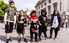 Choáng với dàn 'mẫu nhí' trên đường phố Hà Nội