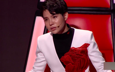 Vũ Cát Tường khóc nấc khi chọn thí sinh vào chung kết 'Giọng hát Việt nhí'