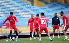 Viettel gặp khó trước Hà Nội FC: Bùi Tiến Dũng cưới vợ, Quế Ngọc Hải dưỡng thương