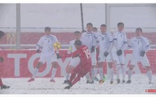 Uzbekistan đổi áo xanh trong hiệp 2