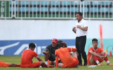 Cầu thủ Bình Định được cách ly tại homestay sau khi về quê chịu tang bà