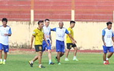 Tuyệt phẩm xuất hiện ngày Hải 'gà' sum họp 20 năm cựu cầu thủ Khánh Hòa