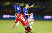 CLB TP.HCM 'không thể chấp nhận' pha phạm lỗi của Hoàng Thịnh với Hùng Dũng