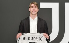 Sốc: Bom tấn Vlahovic vừa về Juventus thay Ronaldo nhận ngay cáo buộc nghiêm trọng