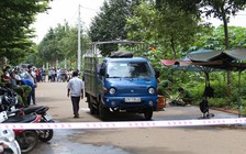 Hốt hoảng phát hiện thi thể một người phân hủy nặng bên lề đường