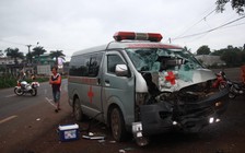 Xe cấp cứu va chạm trực diện xe máy, 1 người tử vong tại chỗ