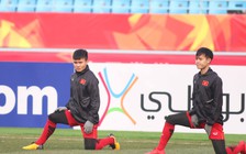 U.23 Việt Nam - U.23 Qatar: Giữ chặt đôi chân dưới mặt đất