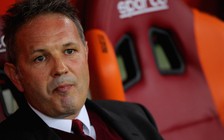 AC Milan sa thải HLV Sinisa Mihajlovic