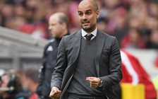 HLV Guardiola 'xin lỗi' Ronaldo vì Bayern loại Benfica