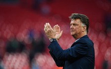 M.U sa thải Van Gaal, Mourinho chuẩn bị đến Old Traffrod