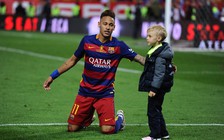 Neymar ký hợp đồng mới với Barcelona