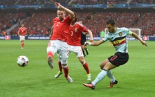 EURO 2016: Ấn tượng mạnh mẽ về hàng thủ 3 người