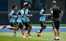 Cuộc đối đầu giữa M.U và Man City ở Trung Quốc bị hủy vì thời tiết