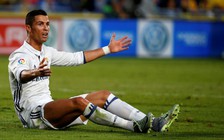 Ronaldo bất mãn với Zidane, Real Madrid bị Barcelona thu ngắn cách biệt