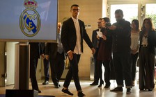 Báo Anh khen vóc dáng bạn gái Ronaldo