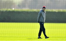 HLV Wenger: 'Hai tuần thảm hại không phá hủy được tương lai của Arsenal'