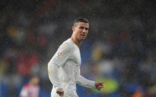 Ronaldo tập với cựu VĐV điền kinh xinh đẹp để giữ thể lực