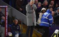 HLV Wenger: 'Trận thua Crystal Palace là nỗi lo lớn'