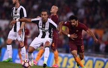 Juventus lỡ ngày đăng quang sau trận thua Roma