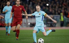 Thua AS Roma, Iniesta úp mở chuyện chia tay Barcelona