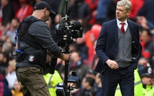 HLV Wenger úp mở về tương lai của mình