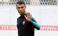 Chủ tịch La Liga: 'Ronaldo và Griezmann sẽ không đi đâu cả'