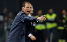 HLV Allegri từ chối đến M.U thay cho Mourinho