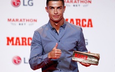 Ronaldo được tôn vinh là 'huyền thoại'
