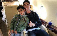 Cristiano Ronaldo kiếm tiền khủng cho mỗi lần đăng bài trên Instagram