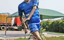 Thêm một bức tượng tôn vinh danh thủ bị chỉ trích có độ thẩm mỹ 'khủng khiếp'